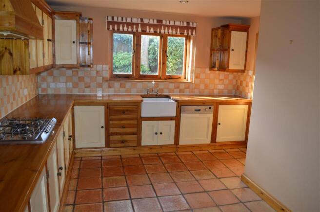 KITCHEN DINER