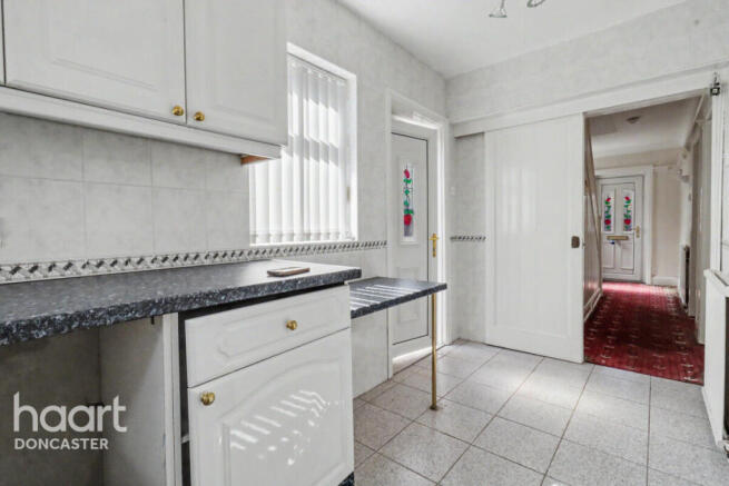 3 bed Semi-Detached for sale Image 10