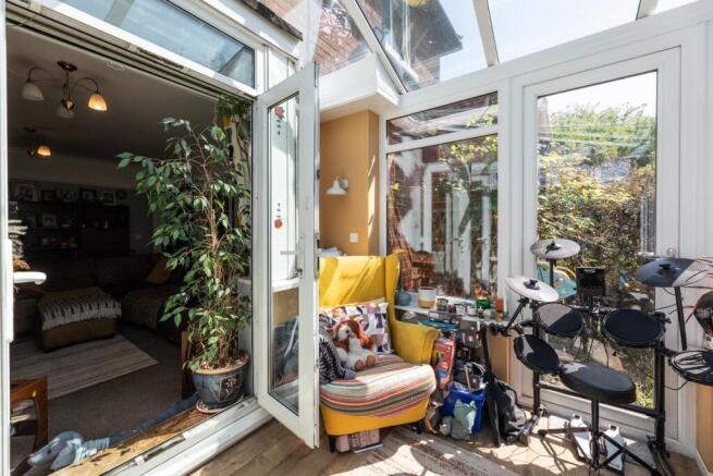 2 bed Semi-Detached for sale Image 10