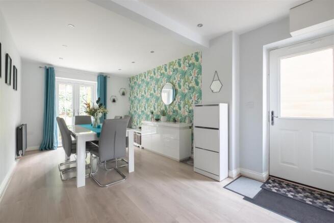 4 bed Detached for sale Image 4