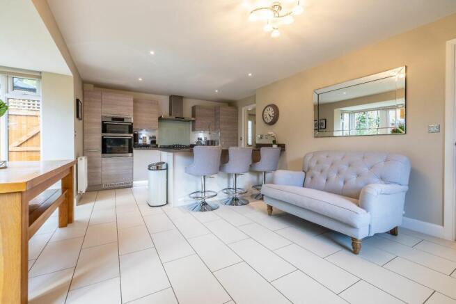 Living dining kitchen