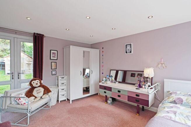 Bedroom 1 (Double)