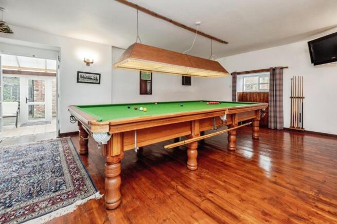 3 of 35, reception room 