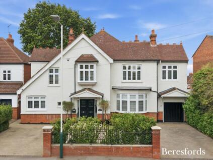 Hall Lane, Upminster, RM14