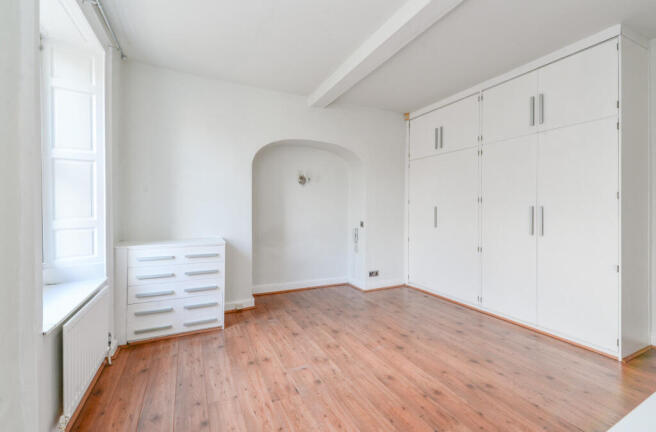 2 bed Apartment for sale Image 12