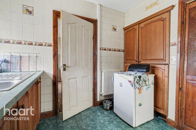 2 bed Semi-Detached for sale Image 9
