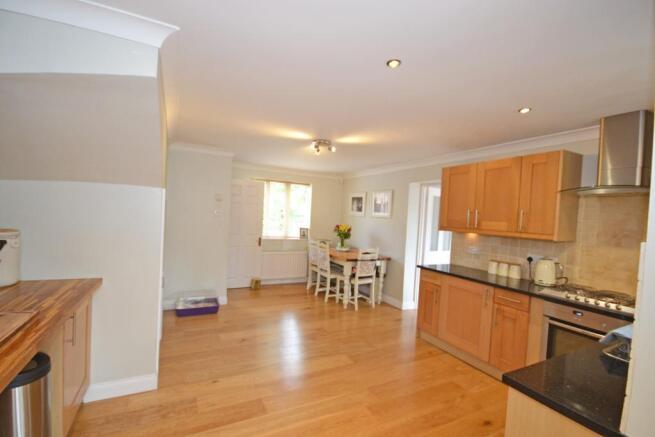 Kitchen/Dining Area