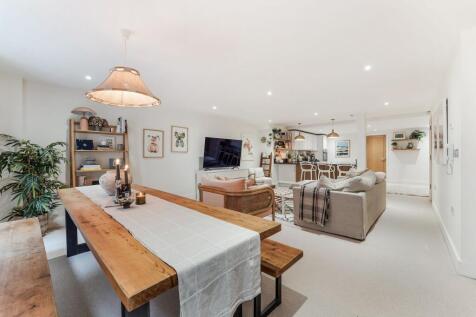 Alpha Road, Guildford House, KT5