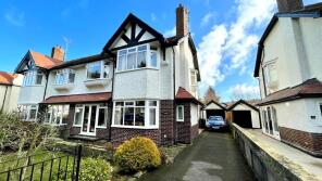 4, Park Lane, Craig Y Don, Llandudno LL30 1PQ