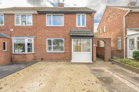 Bromley Lane, Kingswinford, DY6 8TS