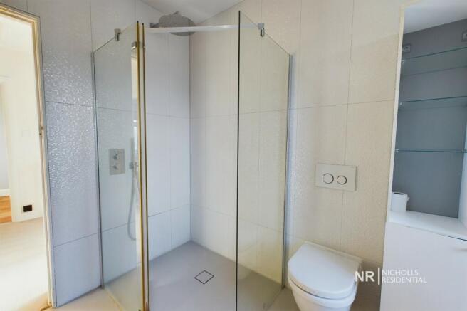 Bathroom Extra Photo