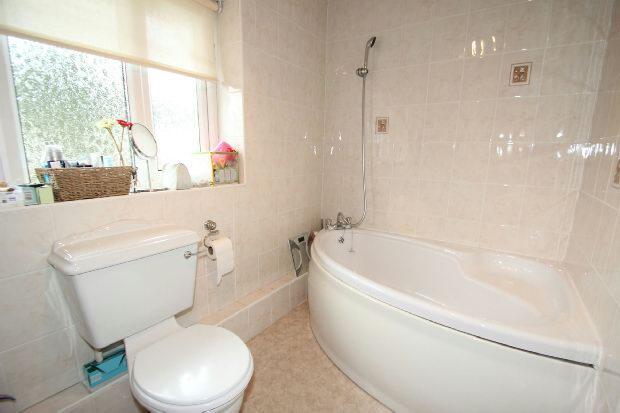 En Suite Bathroom