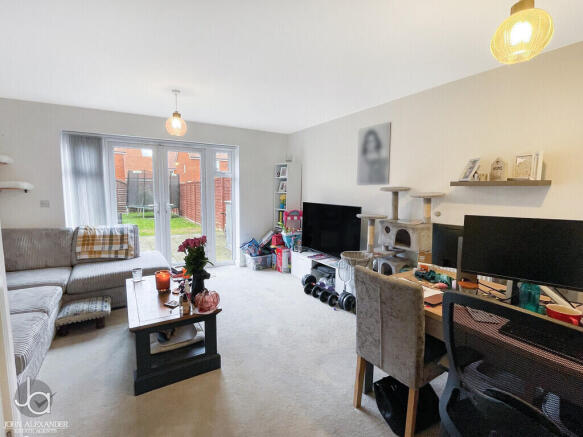 Tarecroft Way, Rivenhall, Witham photo 3