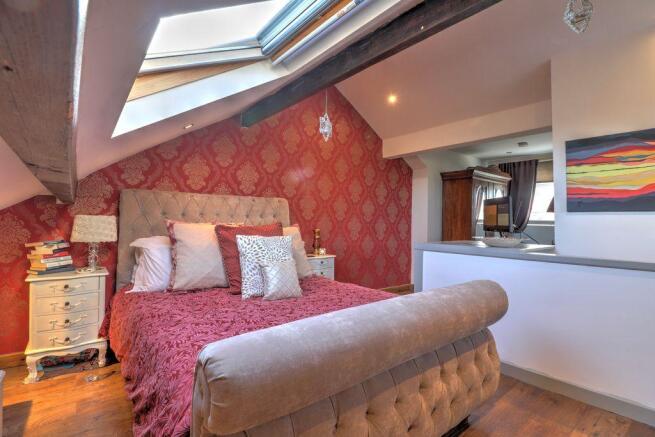Bedroom 1 (Double with Ensuite)