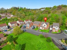 4, Skye Close, Torquay TQ2 7DT