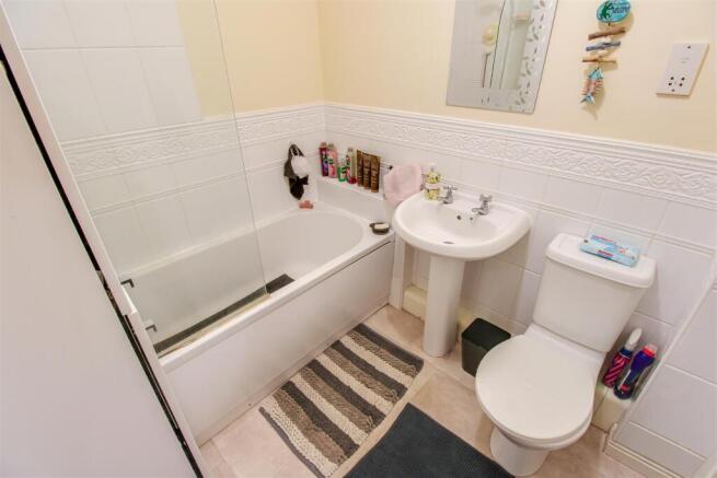 2 bed Apartment for sale Image 9
