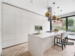 1a, Arragon Gardens, London SW16 5LY