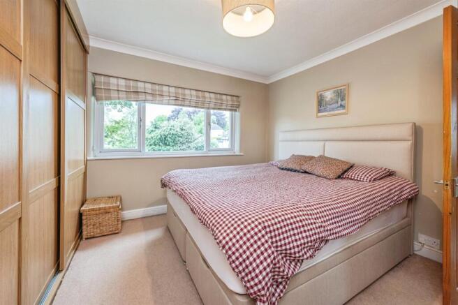 3 bed Semi-Detached for sale Image 11