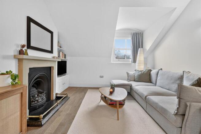 2 bed Apartment for sale Image 6
