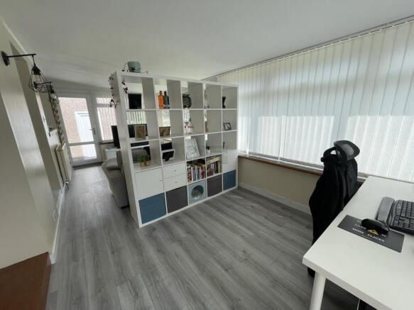 Sunroom a.JPG