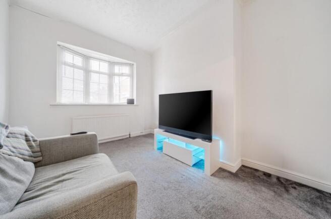 1405931-6-69831a68c7c4f