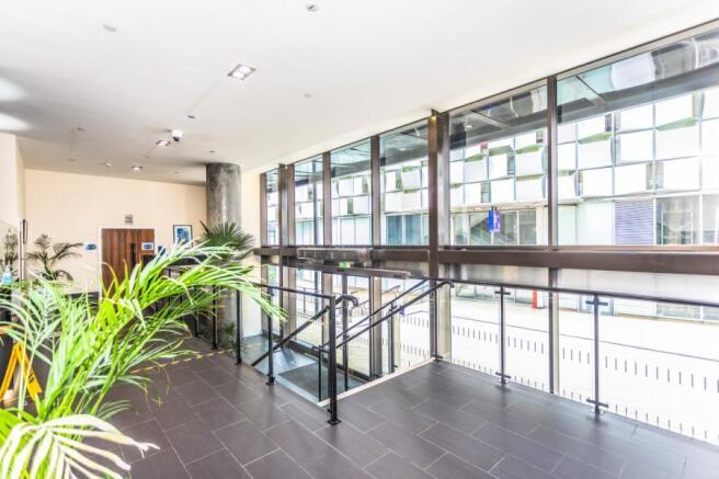 1 bed Apartment to rent Image 9