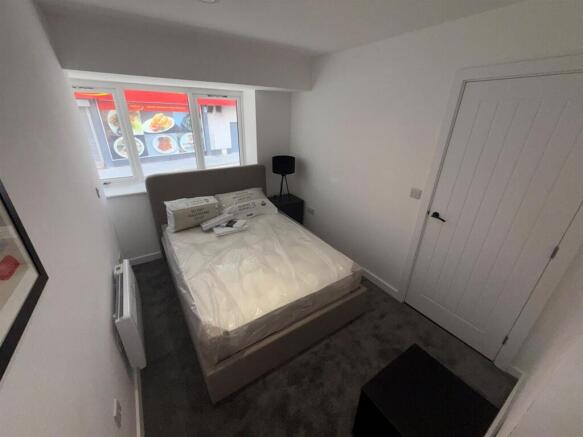 1 bed House to rent Image 8