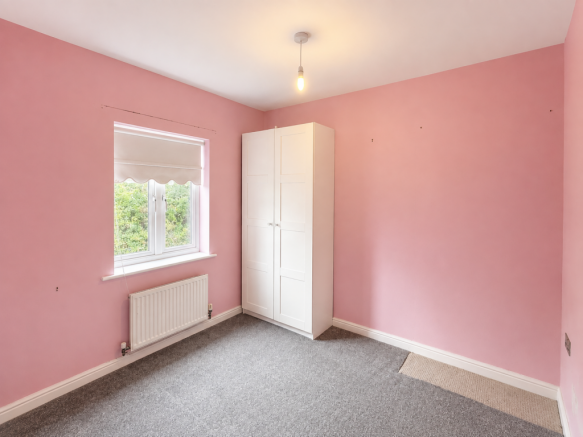 3 bed Semi-Detached for sale Image 9