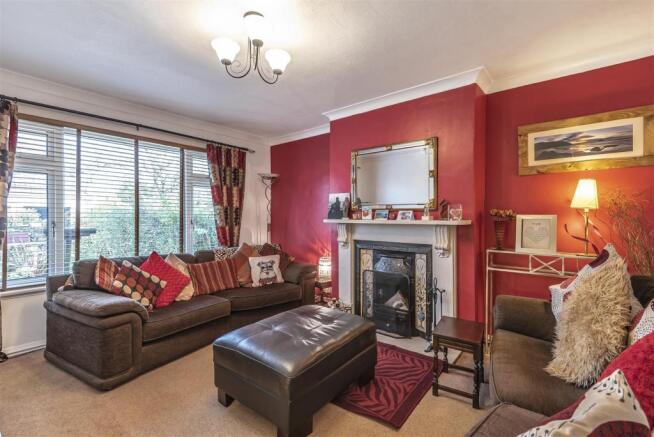 Sitting Room & Fireplace