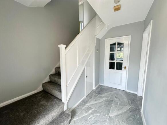 5 bed House to rent Image 11