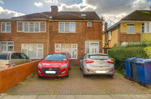 70, Daryngton Drive, Greenford UB6 8BL