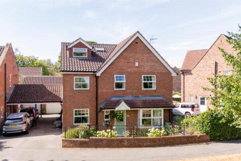 Lime Tree Avenue, Easingwold, York