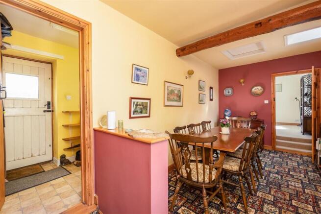 3 bed Detached for sale Image 9