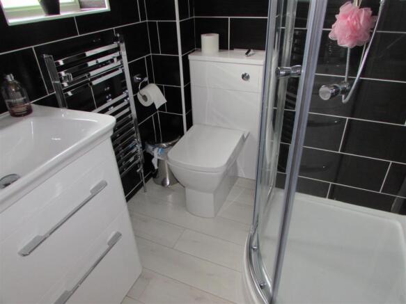 En Suite Shower Room