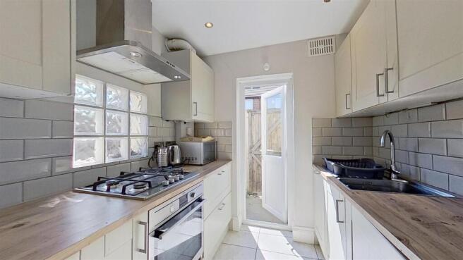 Burmester-Road-Summerstown-SW17-07082026_212401.jp