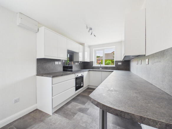 2 bed Detached Bungalow for sale Image 5
