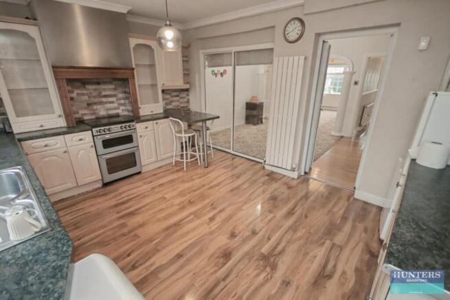3 bed Terraced for sale Image 8