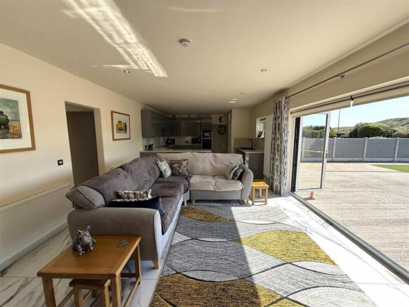 Clifton Drive North, Lytham St. Annes photo 4