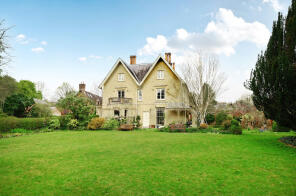 The Flat, Kings Worthy Grove, Basingstoke Road, Winchester SO23 7NQ