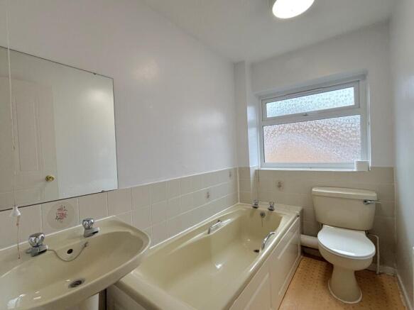 2 bed Terraced for sale Image 10