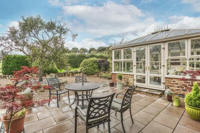 Private South Facing Garden