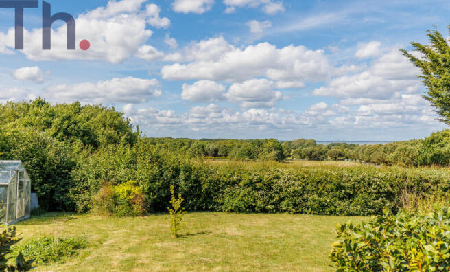 Countryside & Solent Views