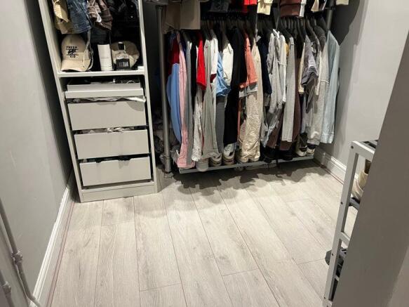 Walk-In Wardrobe