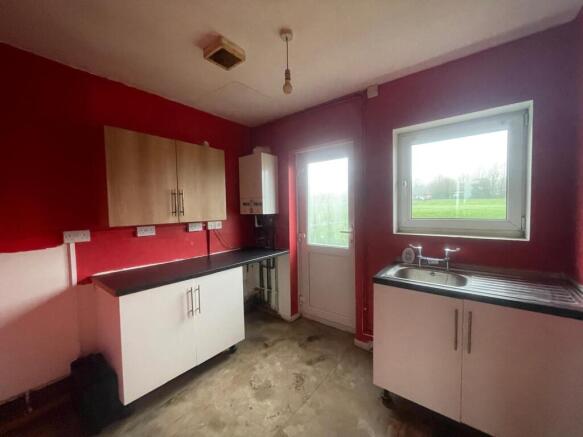 131A Long View Road, Clase, Swansea, South Wales SA6 7HP photo 4