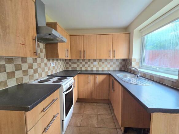 Kitchen 1.jpeg