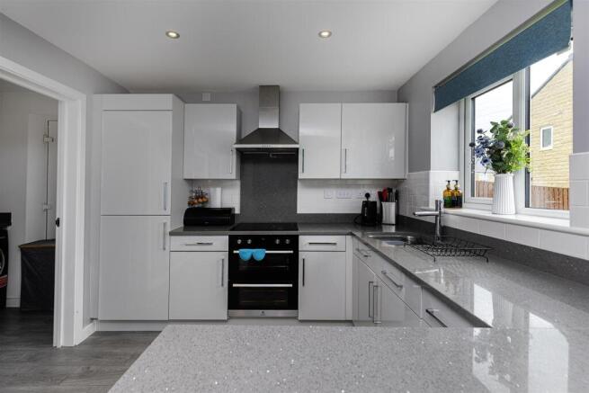 3 bed Detached for sale Image 12
