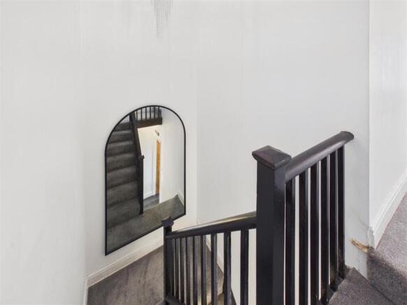 2 bed Terraced for sale Image 7