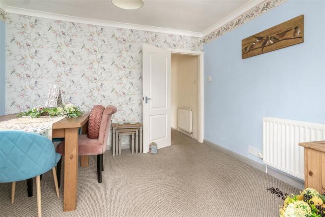 3 bed Semi-Detached Bungalow for sale Image 10