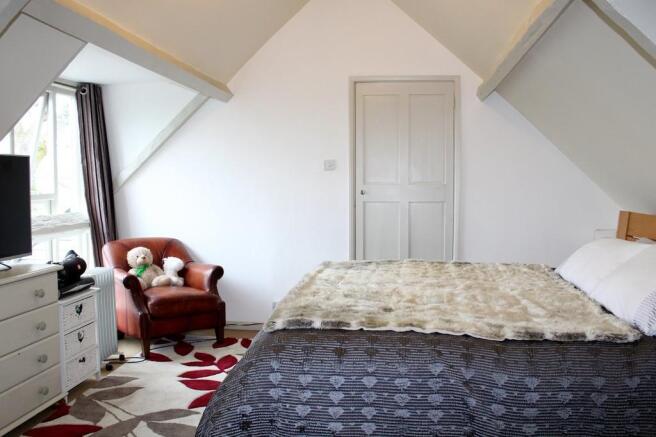 BEDROOM 1