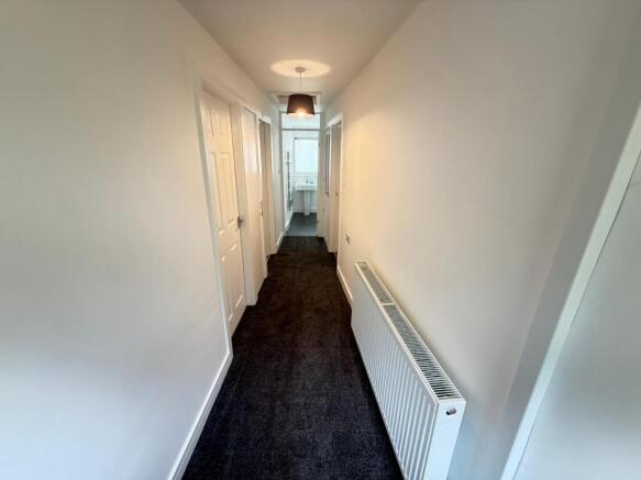 2 bed Semi-Detached Bungalow to rent Image 7